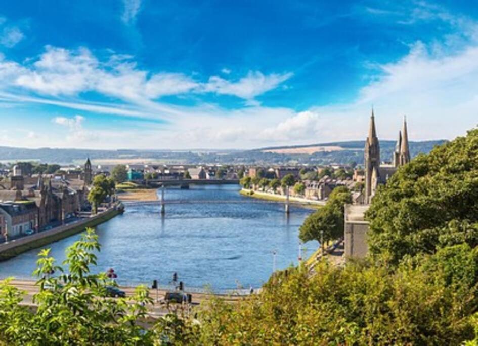 Ness Riverfront Holiday Home - City Centre Inverness Exterior foto